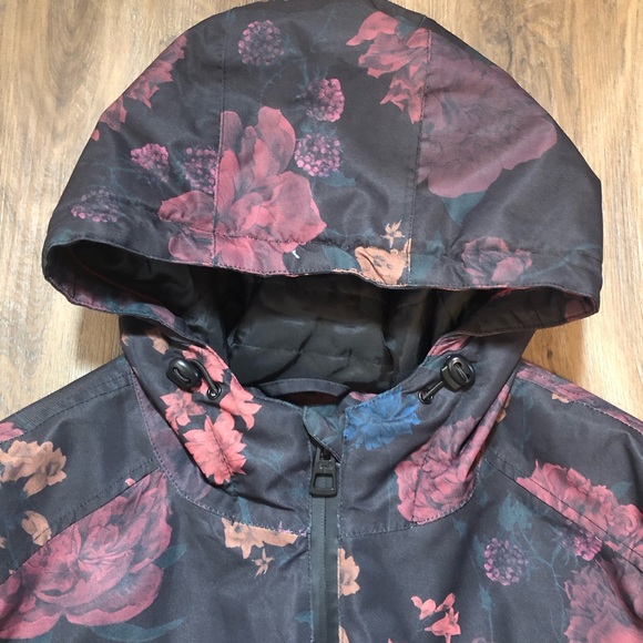 Arctic Expedition Joliette Insulated Waterproof Coat - Picture 8 of 17